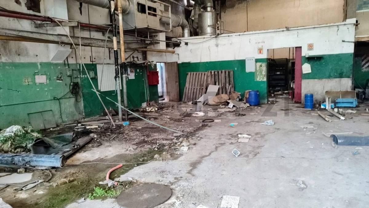 Foto de Venta Deposito o fabrica Inversión Estratégica en Mataderos – Amplio, imagen 5