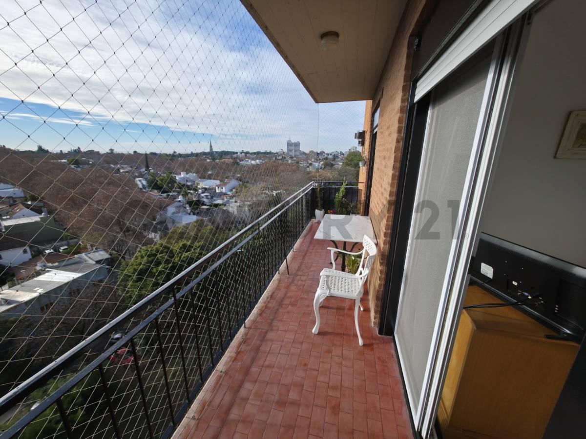 Foto de VENTA-Vista al río, balcón corrido y cochera-3 ambientes en San Isidro, imagen 3