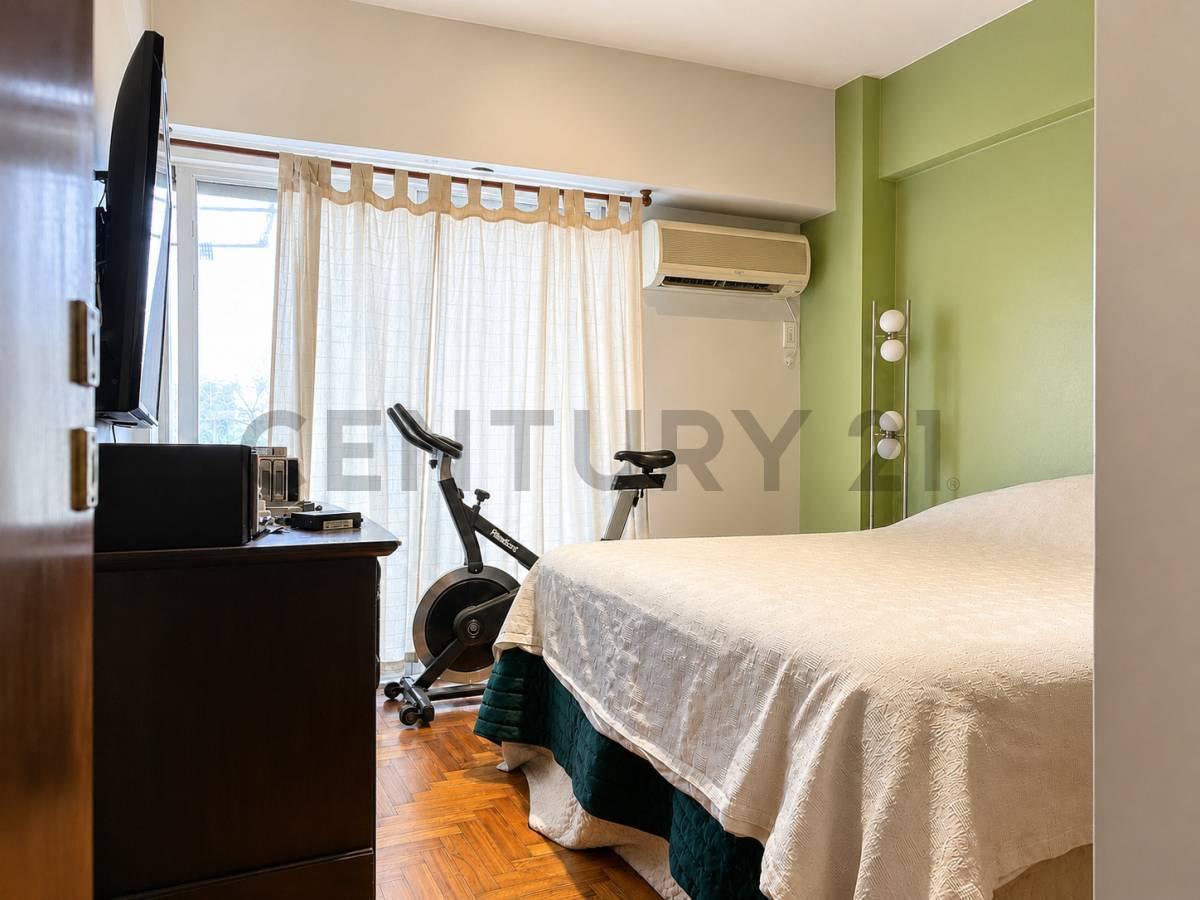 Foto de VENTA EN CABALLITO - 3 AMBIENTES AMPLIO CON BALCÓN Y VISTA ABIERTA, imagen 5