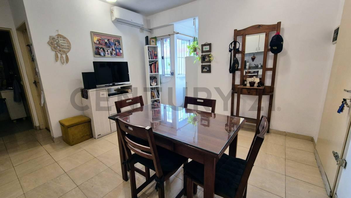 Foto de Venta departamento 2 ambientes Villa Urquiza, imagen 1
