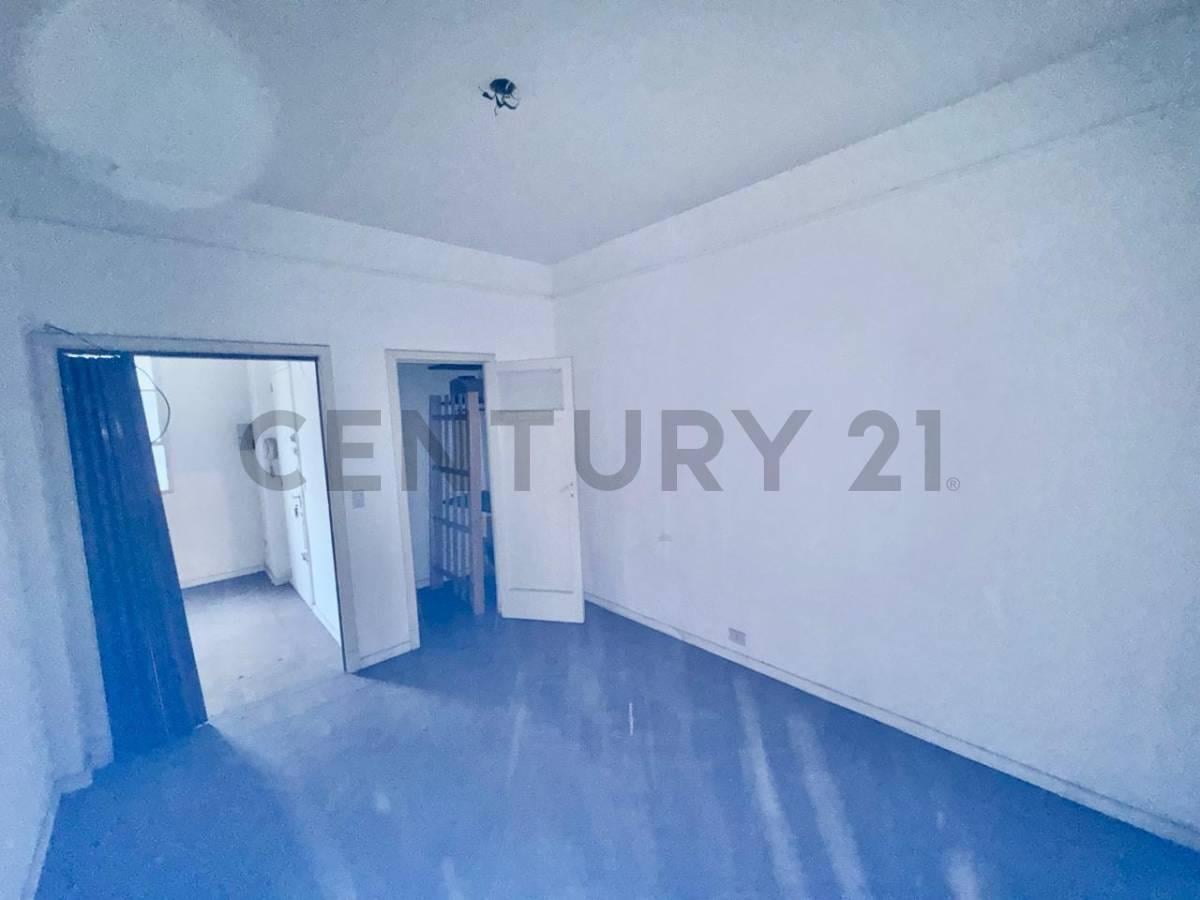 Foto de Venta Departamento 3 Ambientes Once, imagen 3