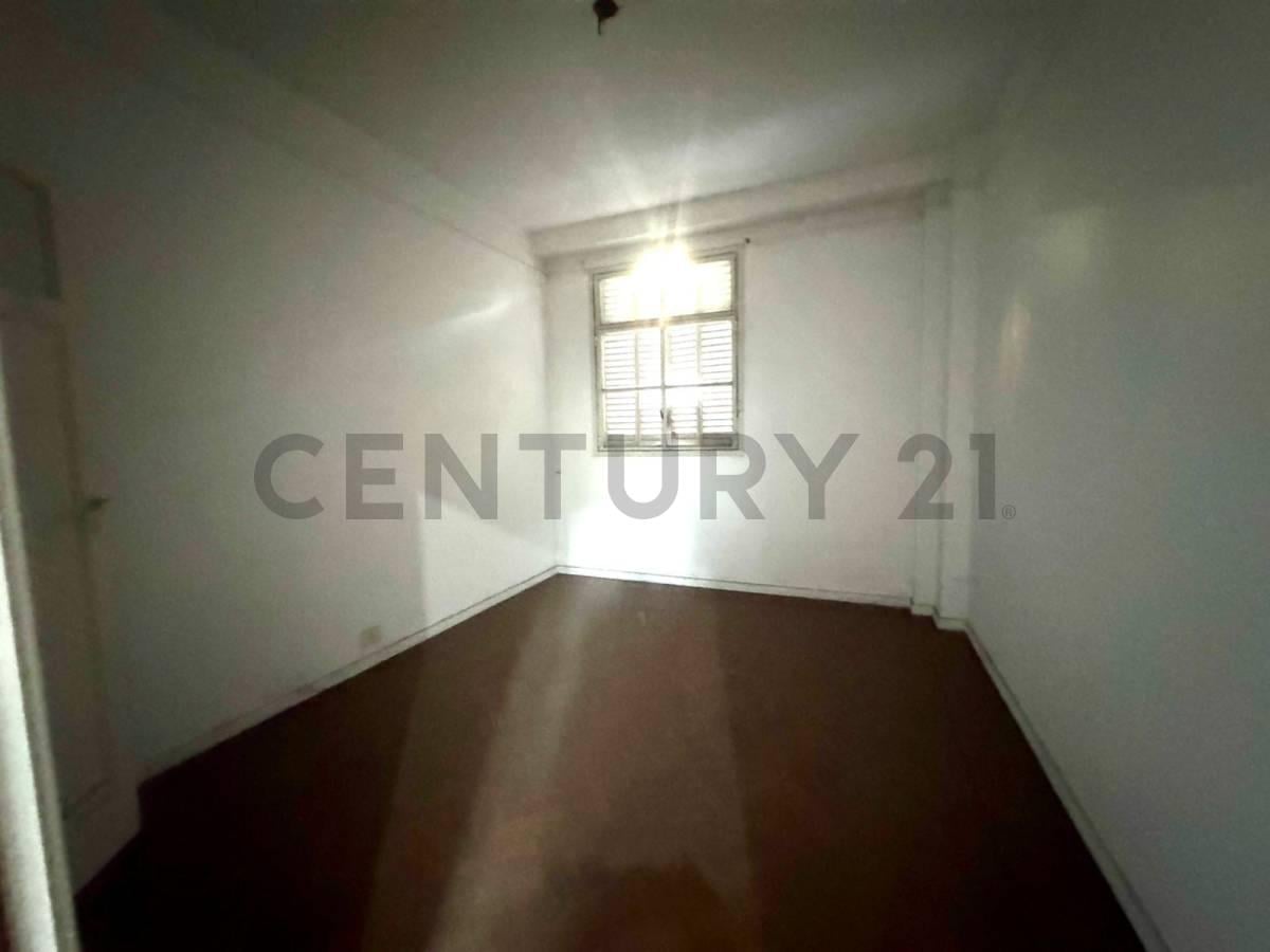 Foto de Venta Departamento 3 Ambientes Once, imagen 2