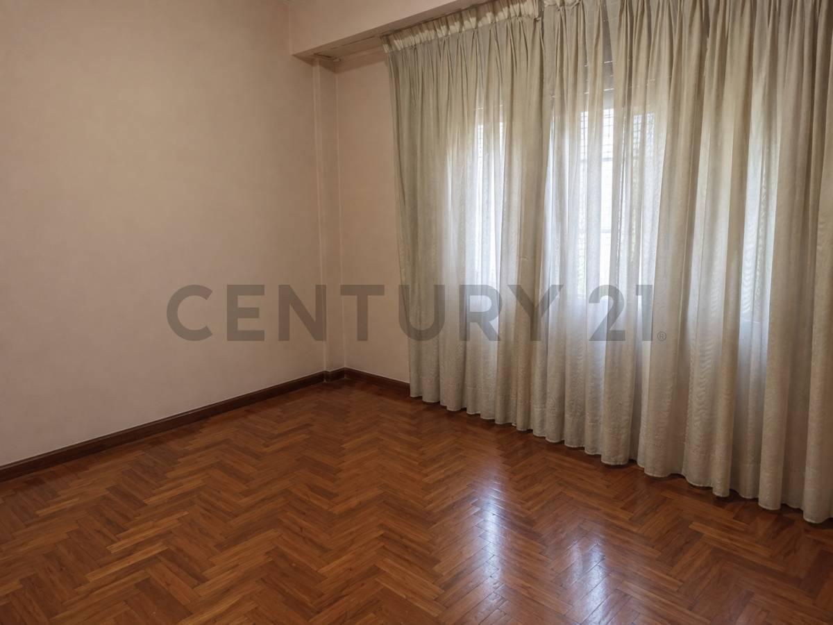 Foto de VENTA 4 ambientes con balcón al frente en excelente ubicación Recoleta, imagen 3