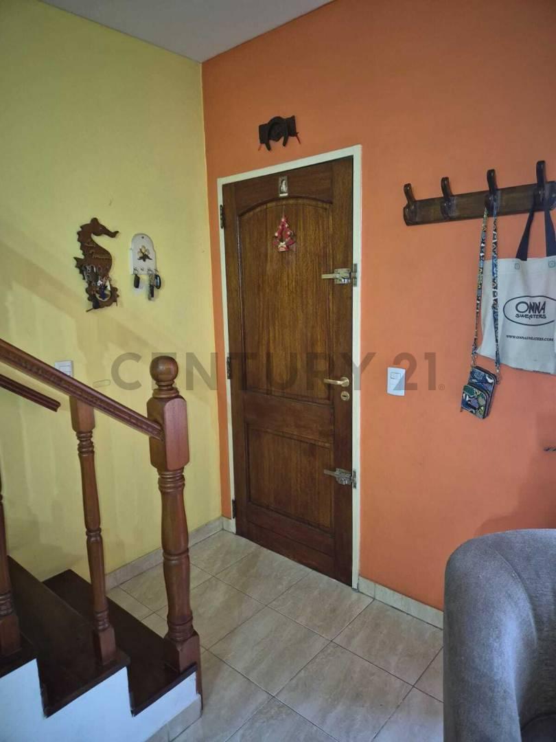 Foto de VENTA DUPLEX 3 AMBIENTES Y PLAYROOM - MONTE GRANDE, imagen 3