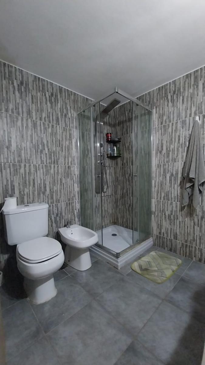 Venta Casa 3 Dorm. - B° Vicor B - Zona Cpc Av Armada Argentina 2