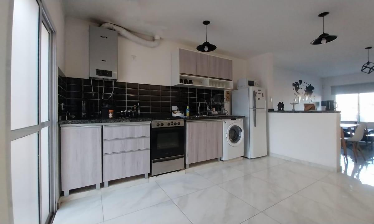 Venta Casa 3 Dorm. - B° Vicor B - Zona Cpc Av Armada Argentina 1