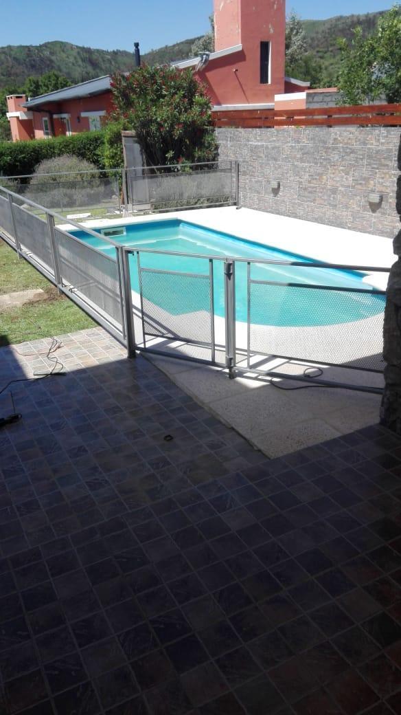 Venta Casa 3 Domitorios, La Cumbre, Bariro Golf. Vista Al Golf 4