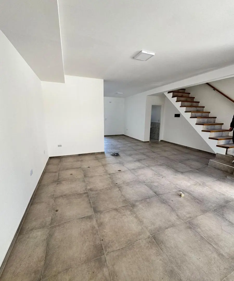 VENTA DUPLEX 3 DORMITORIOS COCHERA DOBLE, DOCTA BOULEVARD, POZO 4