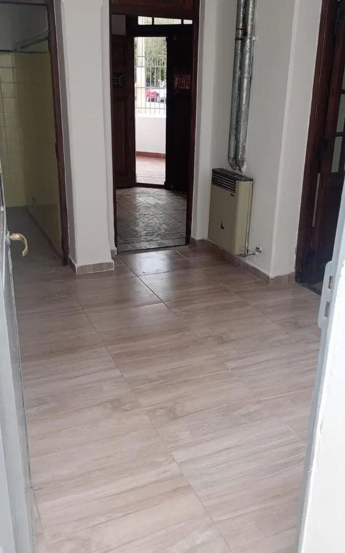 VENTA CASA DE DOS DORMITORIOS SOBRE LA AV. BULNES AL 2400 2
