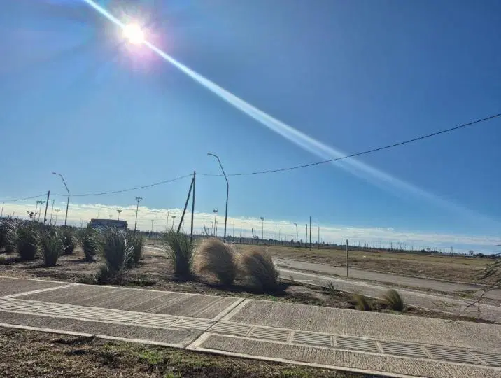 VENTA LOTE ABRAS DE MANANTIALES APTO RESIDENCIAL, CORDOBA 2