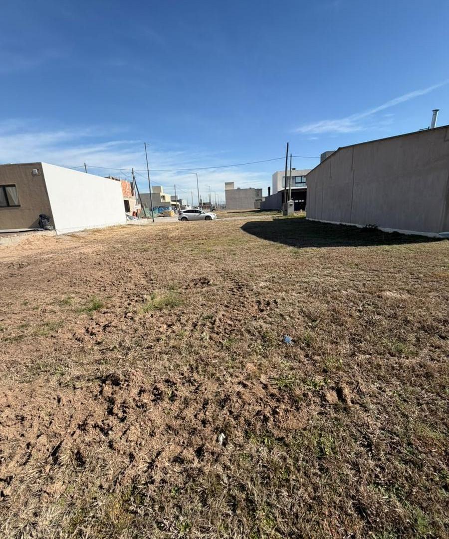 Foto de Venta Terreno Pampas de Manantiales, imagen 5