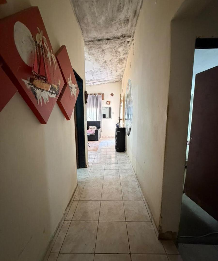 Foto de VENTA CASA 2 DORMITORIOS A RECICLAR, imagen 2