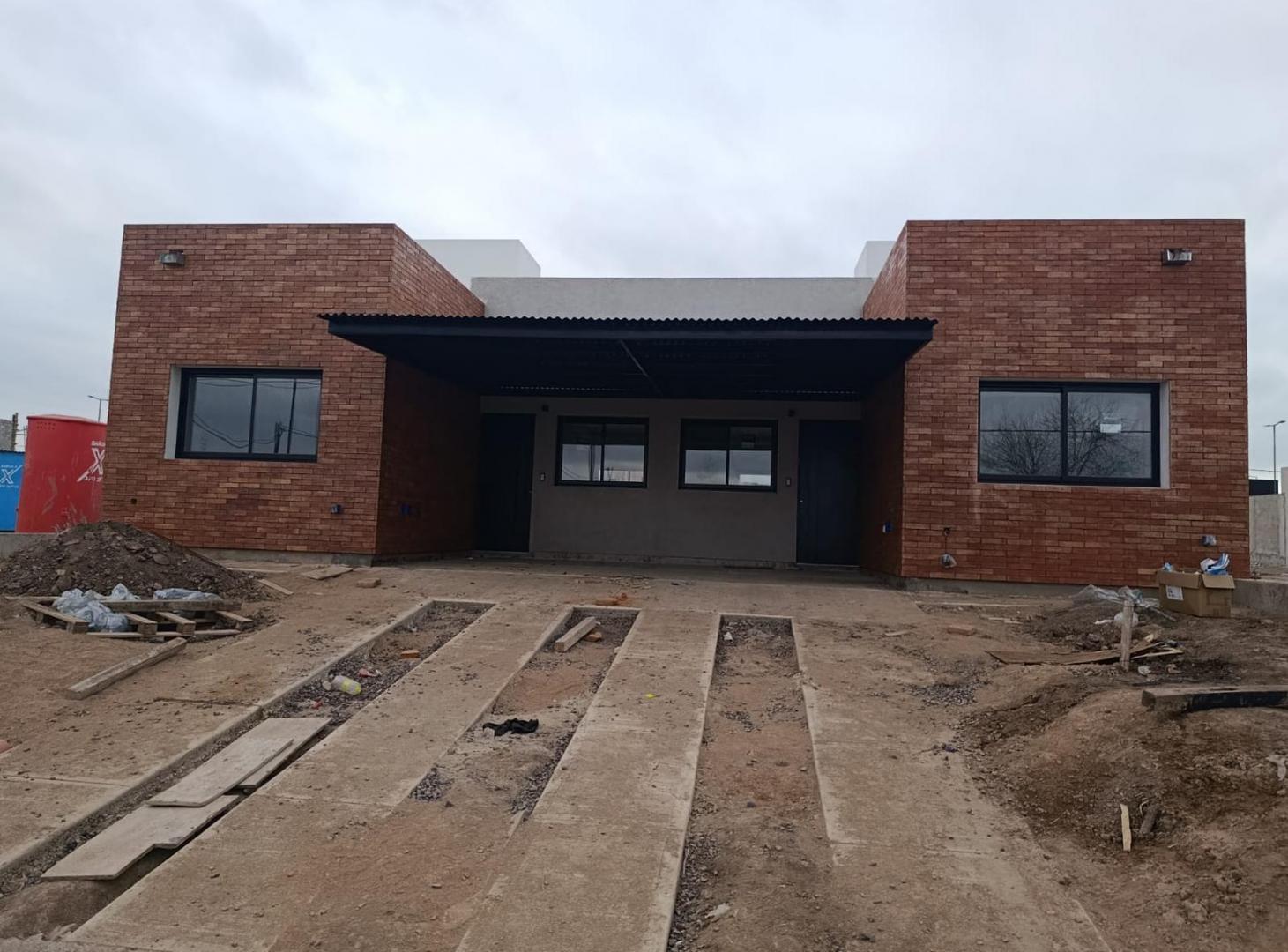 Foto de VENTA DUPLEX 2 DORMITORIOS CON COCHERA Y PATIO, DOCTA AVENIDA, CORDOBA, imagen 2