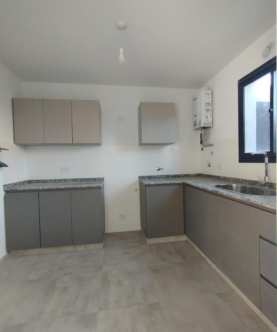Foto de VENTA DUPLEX 3 DORMITORIOS Y COCHERA DOBLE A ESTRENAR!!! - RINCONES DE, imagen 4