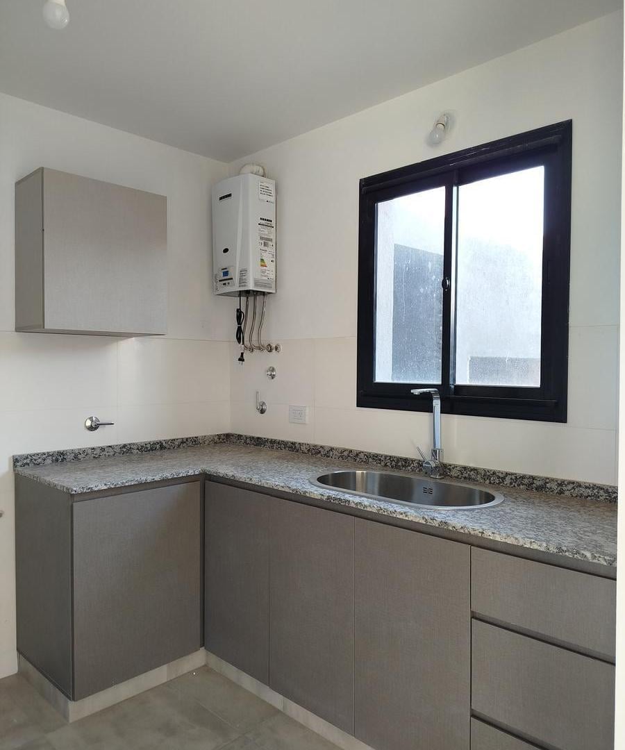 Foto de VENTA DUPLEX 3 DORMITORIOS Y COCHERA DOBLE A ESTRENAR!!! - RINCONES DE, imagen 3
