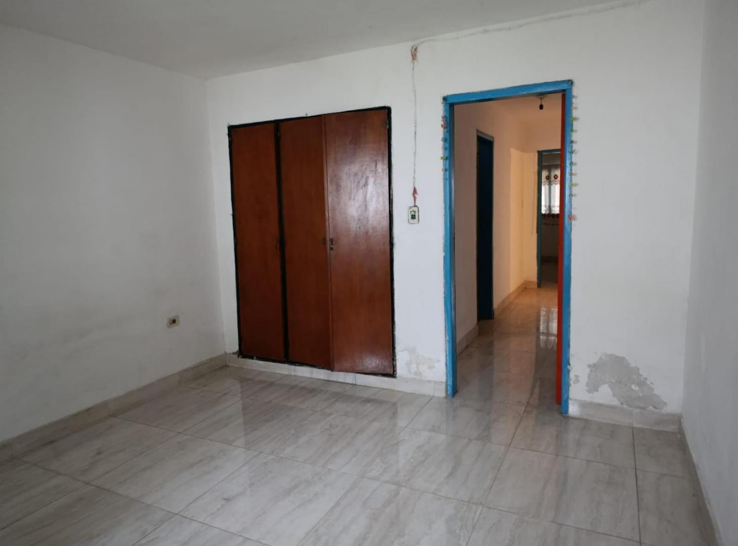 Foto de VENTA ACSA 2 DORMITORIOS, COCHERA, PATIO, AMPLIACION RESIDENCIAL, imagen 5