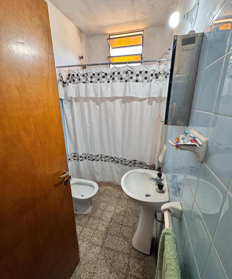 Foto de VENTA DE PROPIEDAD EN COLONIA CAROYA DOS CASAS DIVIDIDAS – APTA, imagen 4
