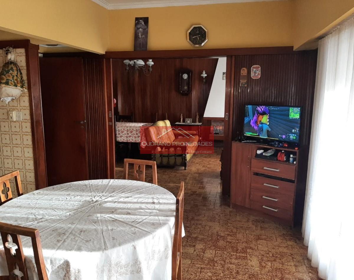 Chalet con Depto - 4 Ambientes - Zona II - Miramar 3