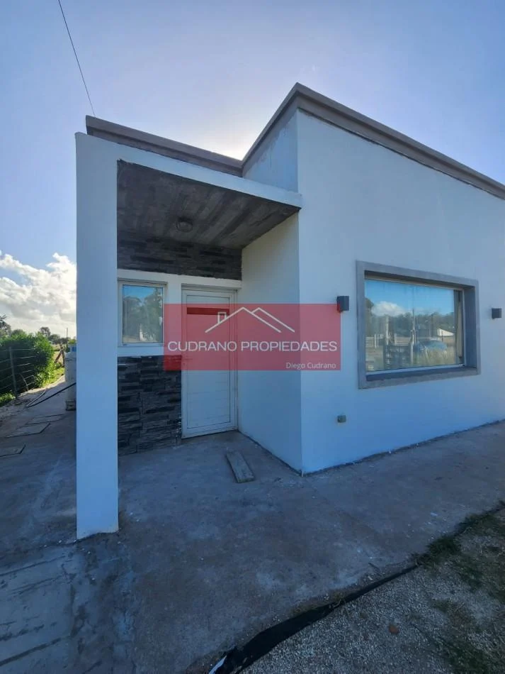 Foto de RETASADA! Tu Refugio Natural en Parque Bristol, Miramar: Casa con Amplio Parque y Precio de Ocasion., imagen 4