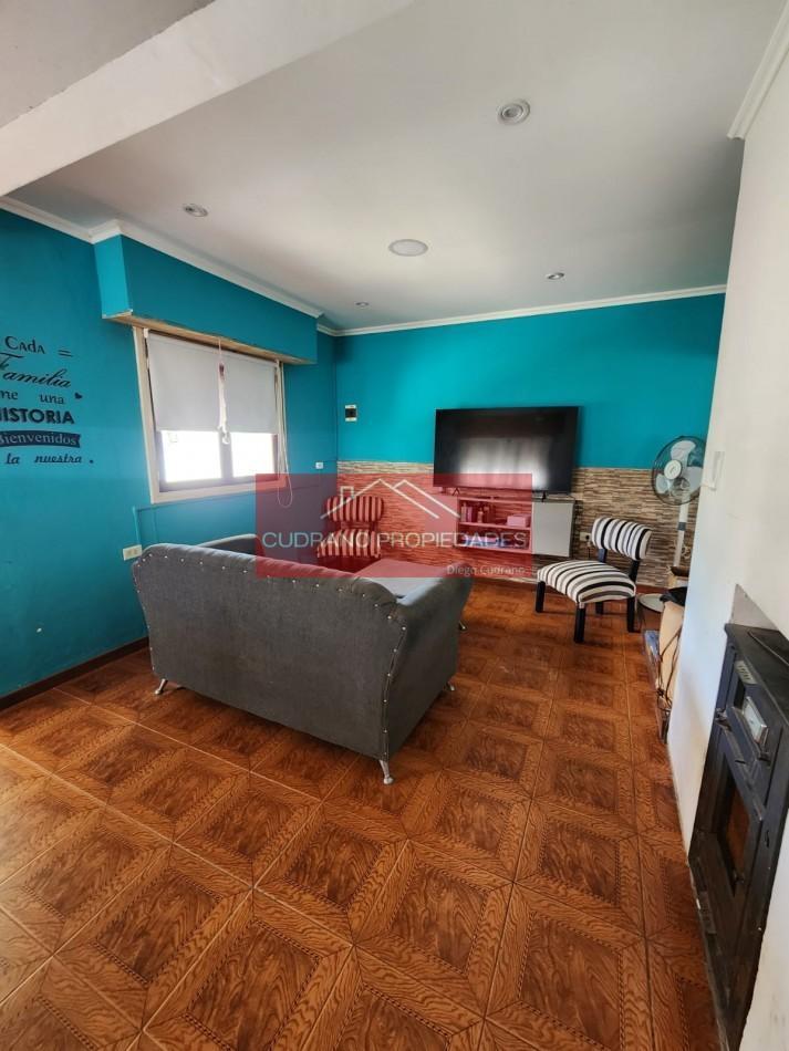 El Espacio que Necesitas: Casa de 4 Ambientes con Quincho y Taller en un Terreno Excepcional.