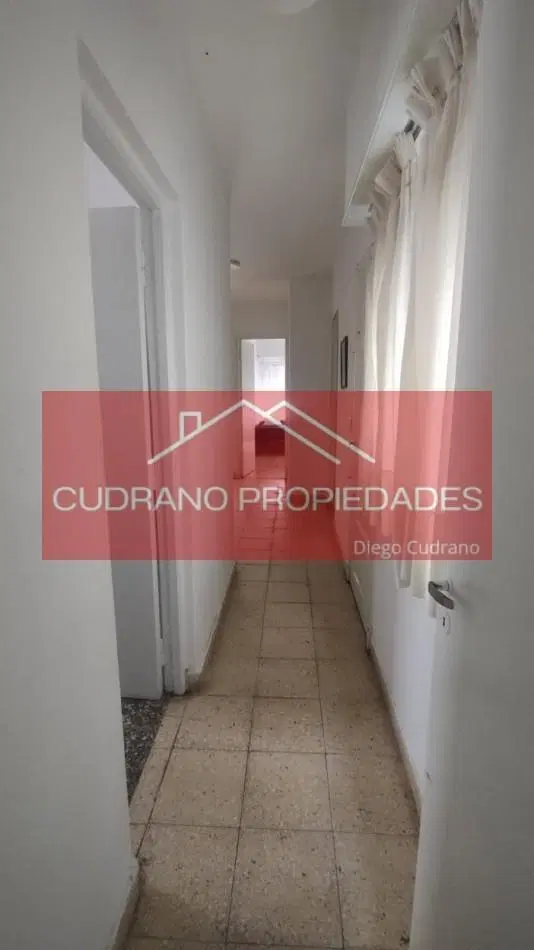 El espacio que necesitas: Casa de 3 ambientes con dependencia en una ubicacion estrategica de Zona V 5
