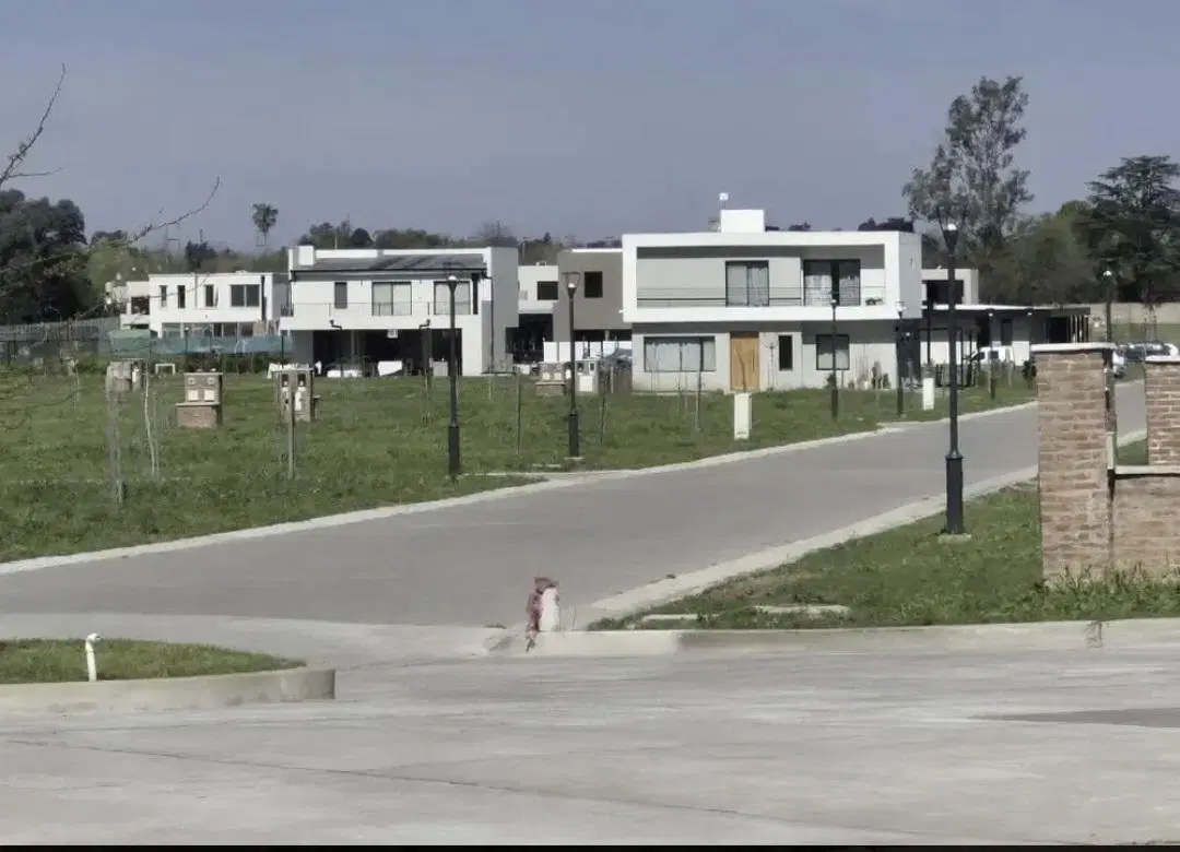 Terreno en Del Viso 4