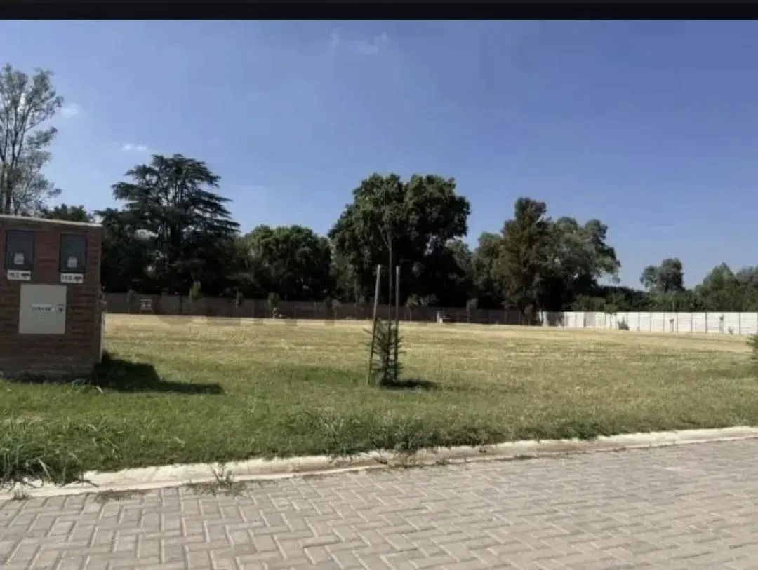 Terreno en Del Viso 1