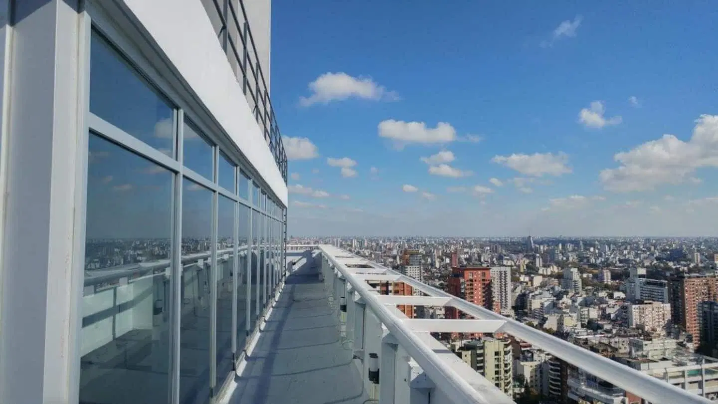 Exte. Dpto. en Edificio en Torre. Vista Única al Jardin Botánico. 2 amb amueblados de calidad 4
