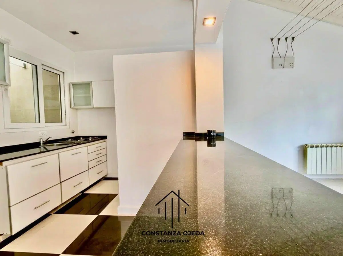 Casa a la venta en el Country Banco Provincia 5