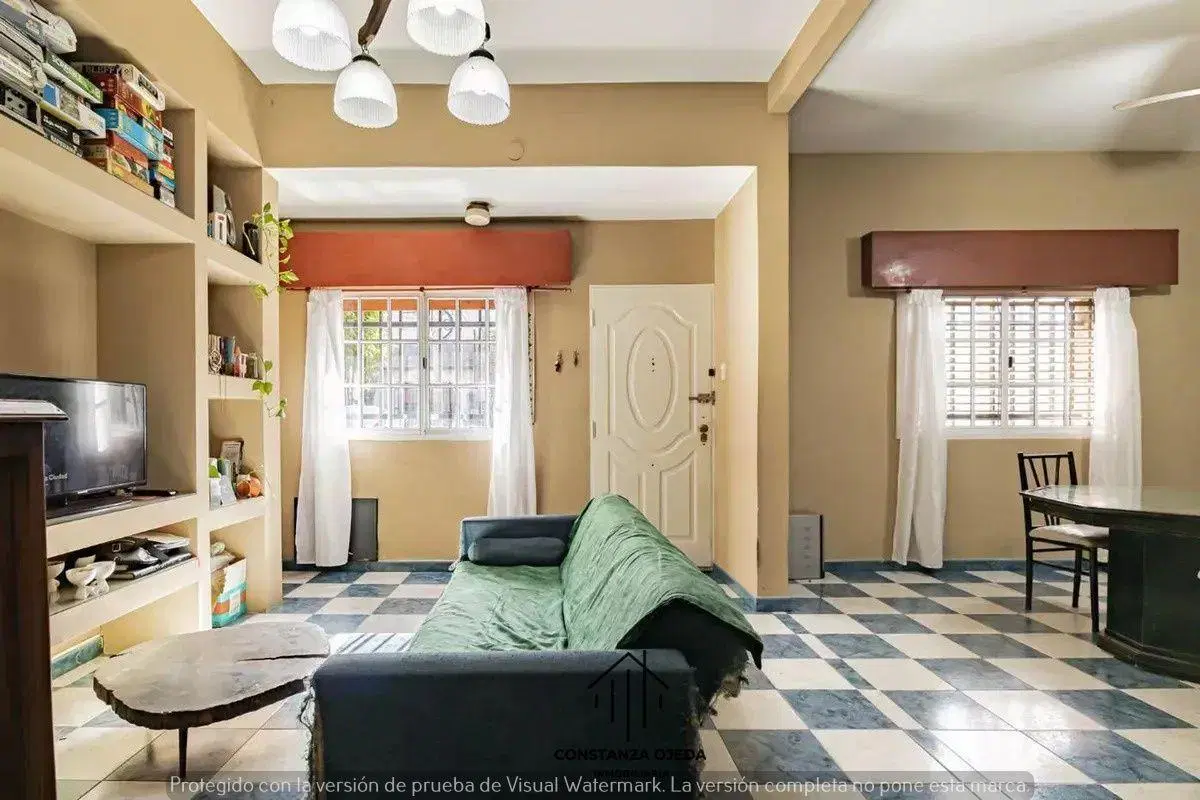 Casa en venta en Caseros 8