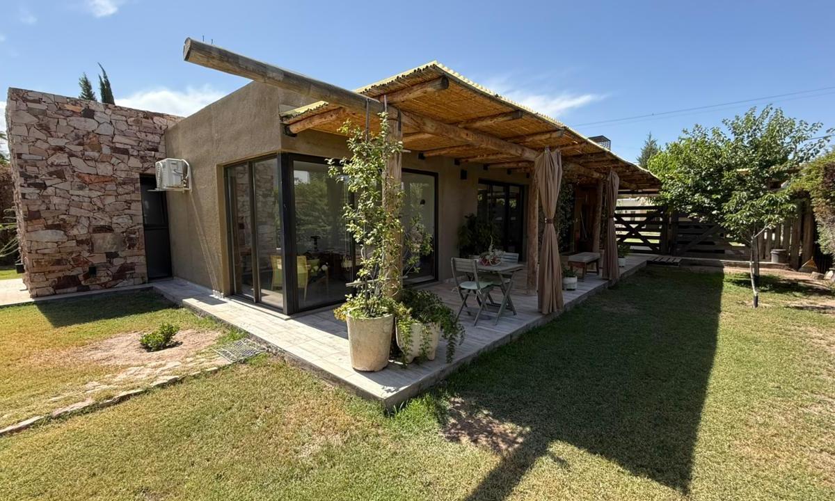 ¡Oportunidad de Venta! ¡Susolucion Inmobiliaria Ofrece Hermosa Casa a La Venta! 2