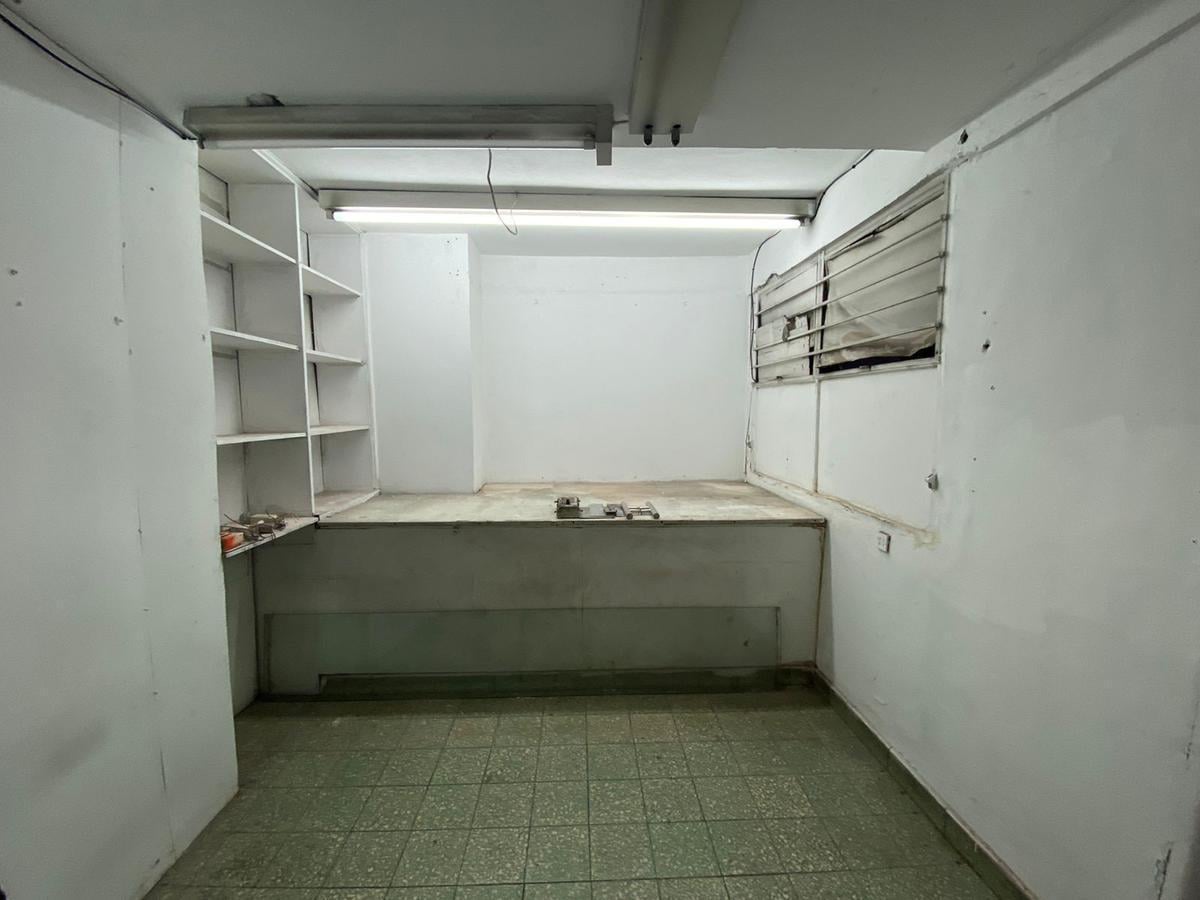 Foto de LOCAL EN RETIRO, EN VENTA, imagen 2