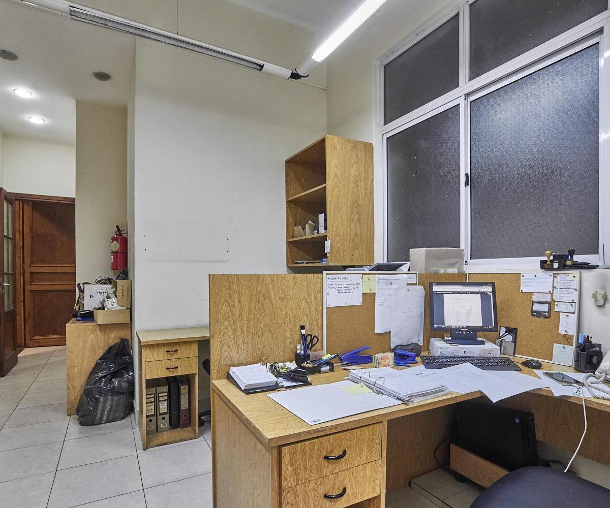 Oficina en Venta en Recoleta! 4