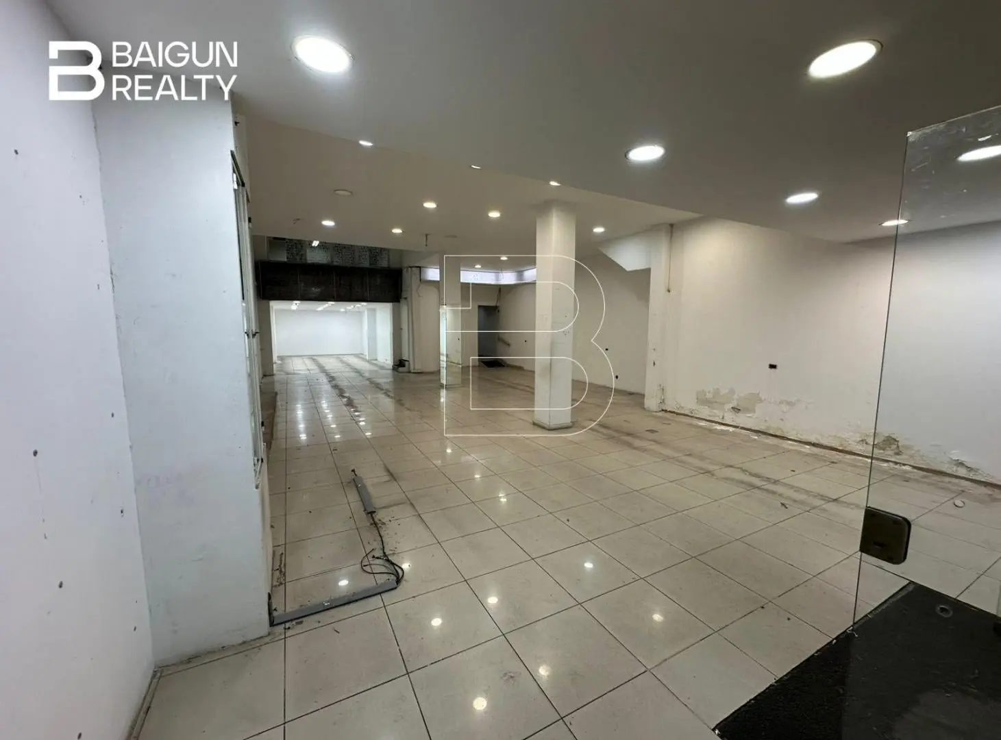 LOCAL EN ALQUILER, ZONA ALMAGRO 3