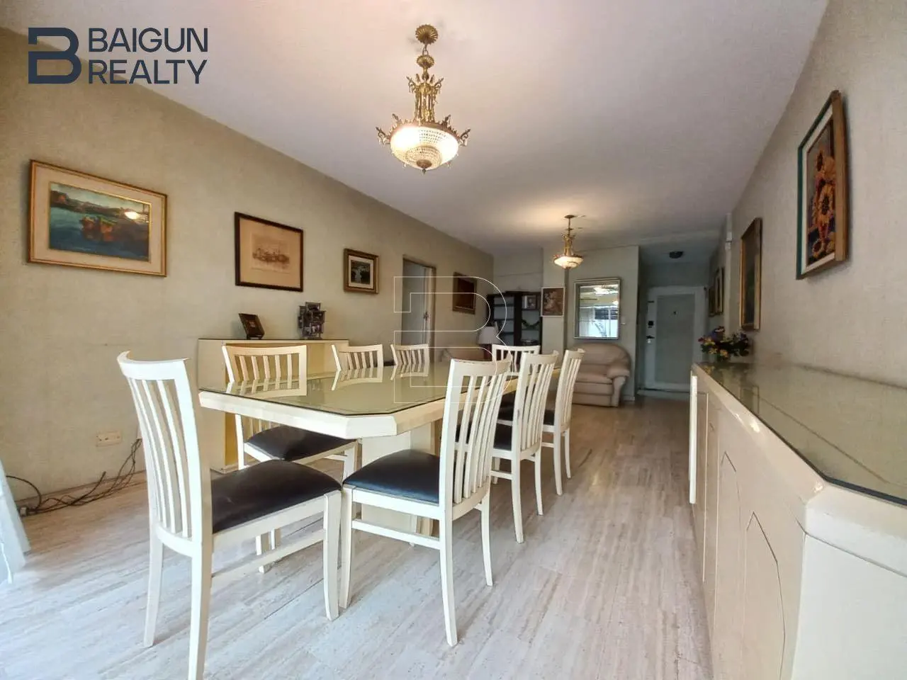 Departamento de 3 ambientes con dependencia y patio en venta en Balvanera 5