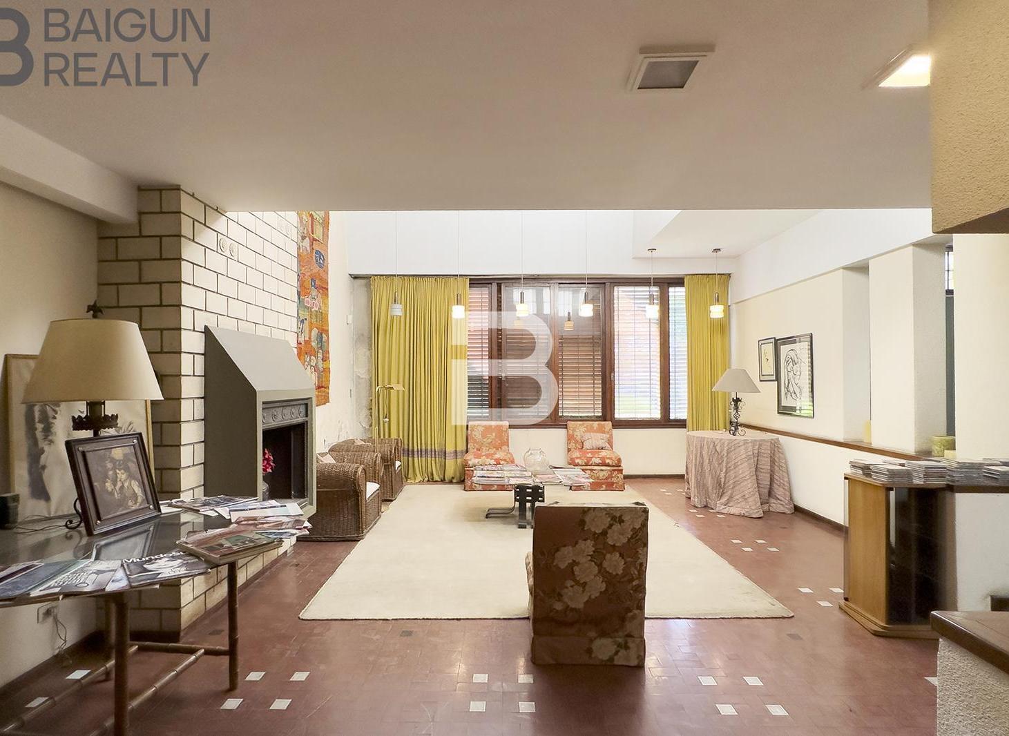 Foto de Casa de 5 ambientes con dependencia, escritorio, garage, terraza y, imagen 2