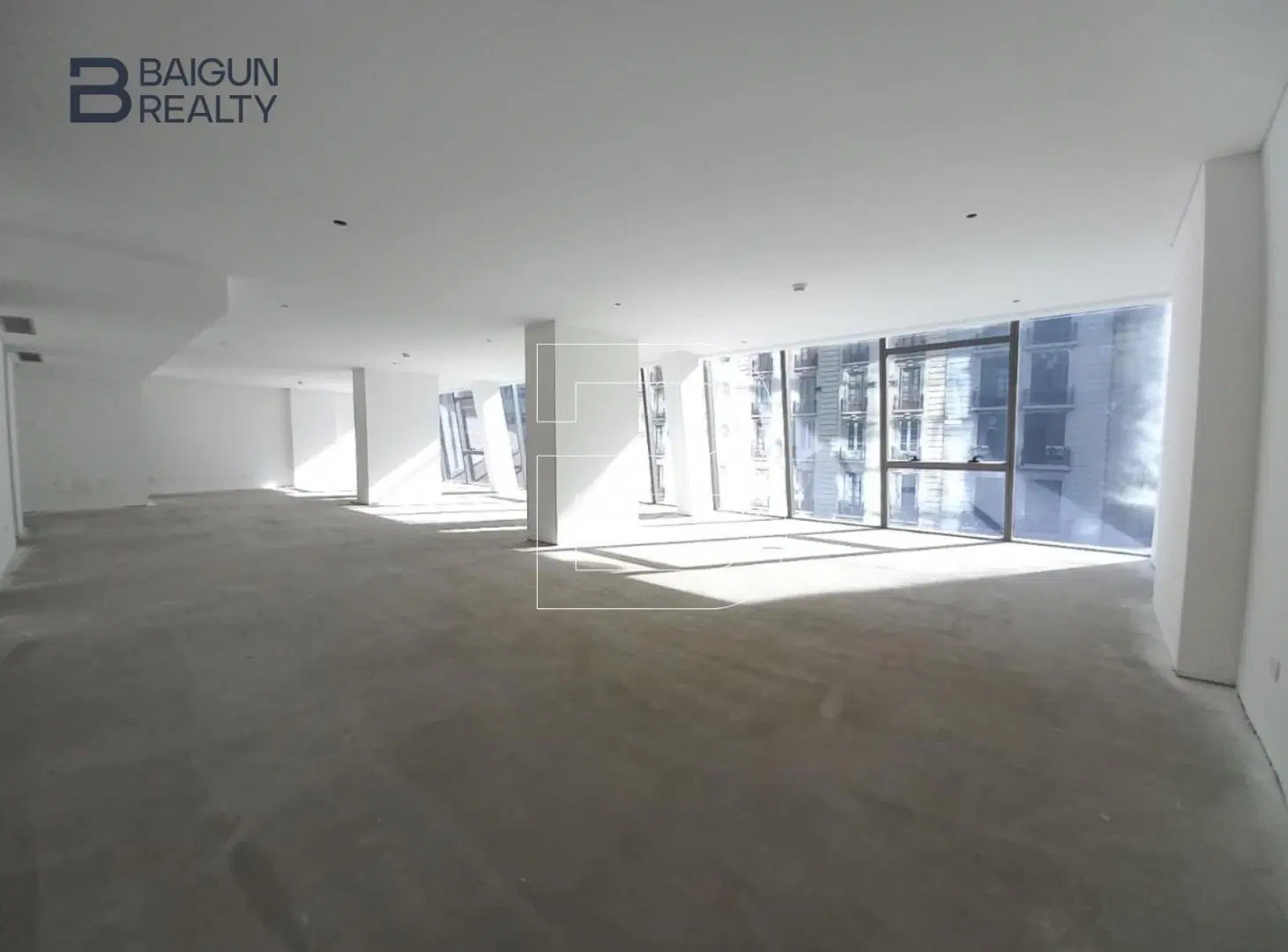 OFICINA EN ALQUILER, ZONA SAN NICOLAS 1