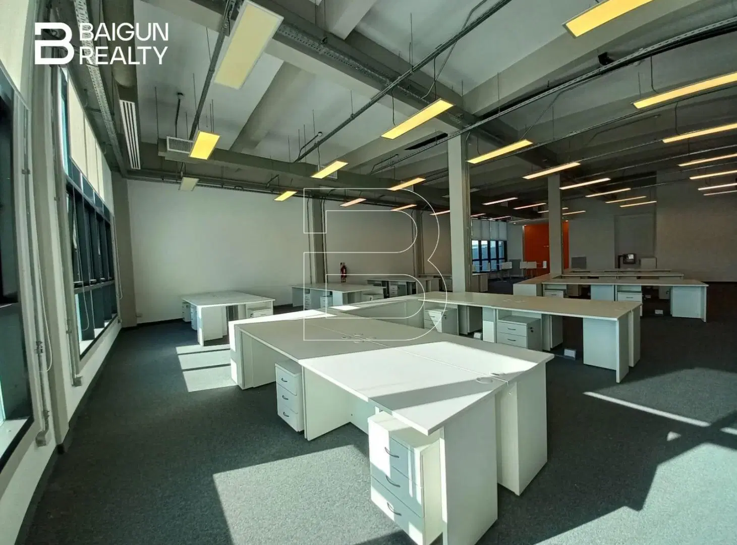 OFICINA EN ALQUILER, ZONA PARQUE PATRICIOS 5