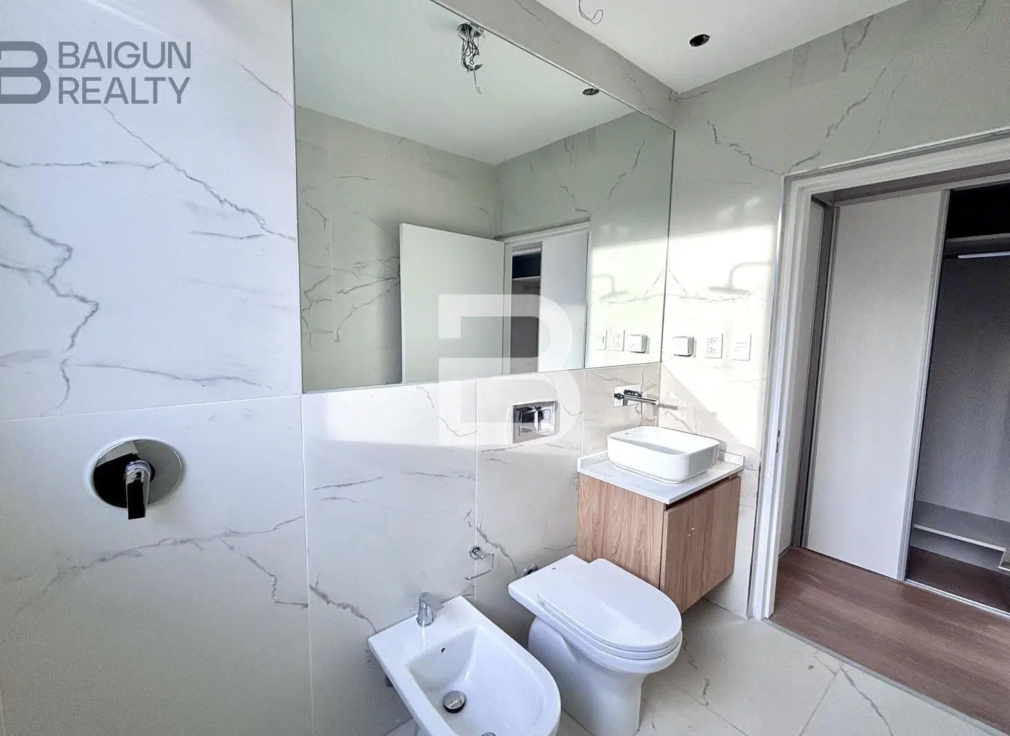 Venta Departamento 3 ambientes con balcon terraza en Belgrano 3
