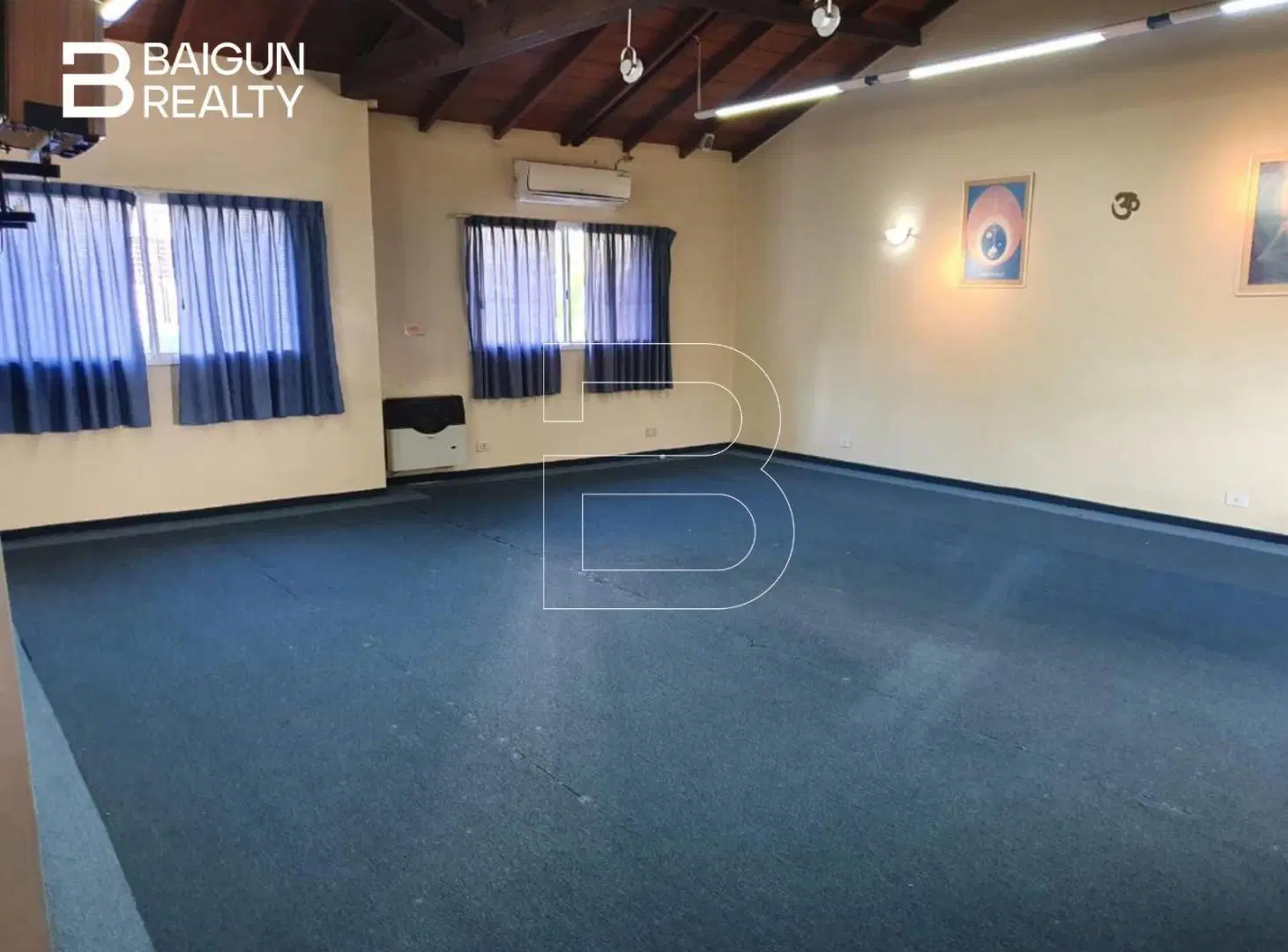 Casa en alquiler para uso comercial, zona Acassuso 4