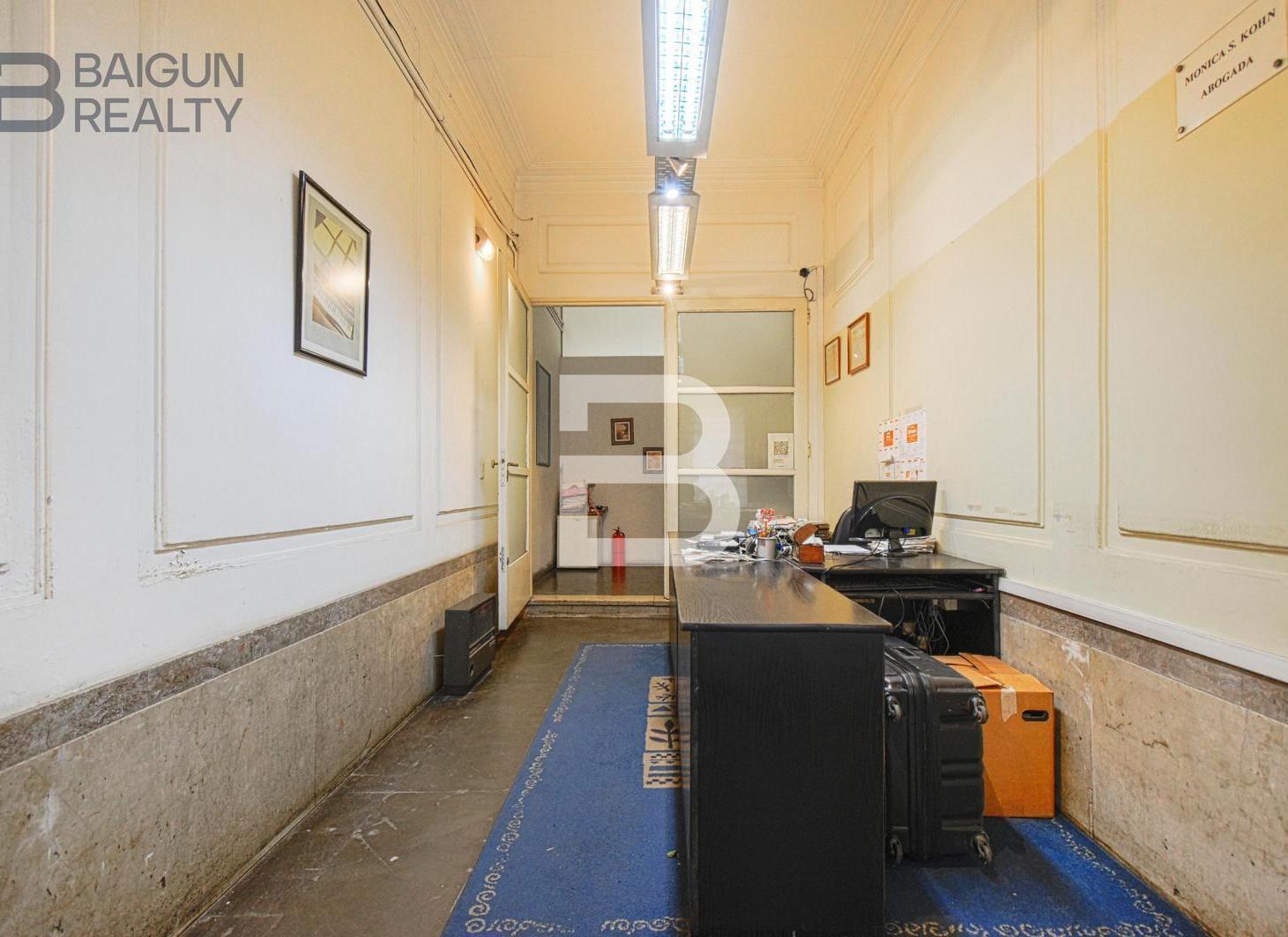 Foto de Venta PH 5 ambientes con jardin y pileta en Almagro, imagen 2