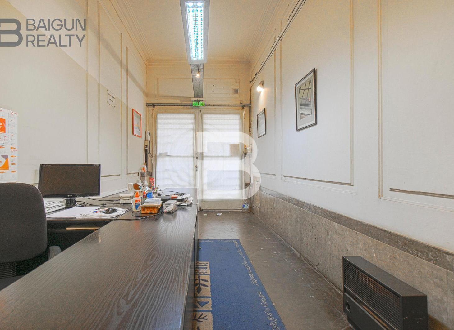 Foto de Venta PH 5 ambientes con jardin y pileta en Almagro, imagen 3