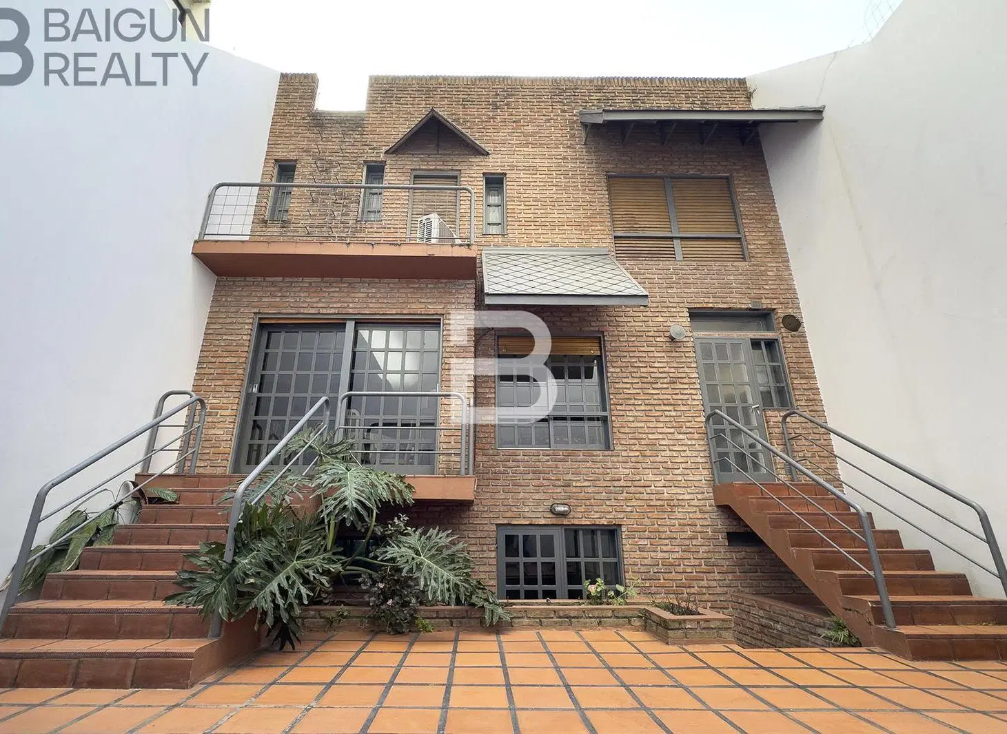 Casa de 6 ambientes con garage en venta en Palermo 4