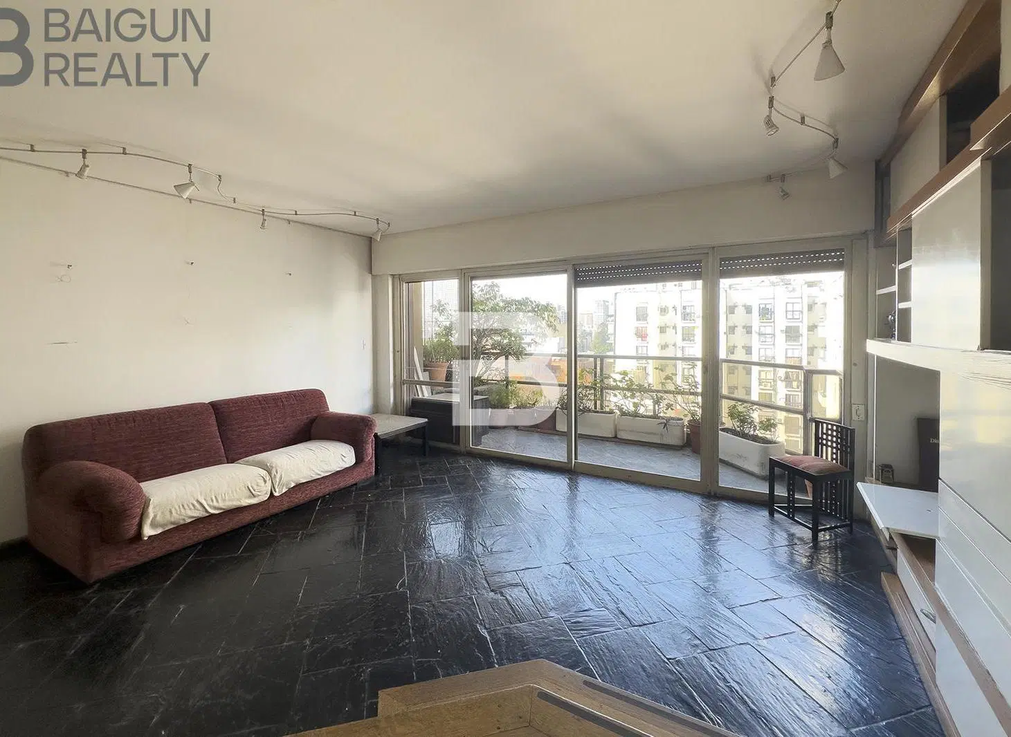 Venta Departamento de 3 ambientes con dependencia, cochera y baulera en Belgrano 4