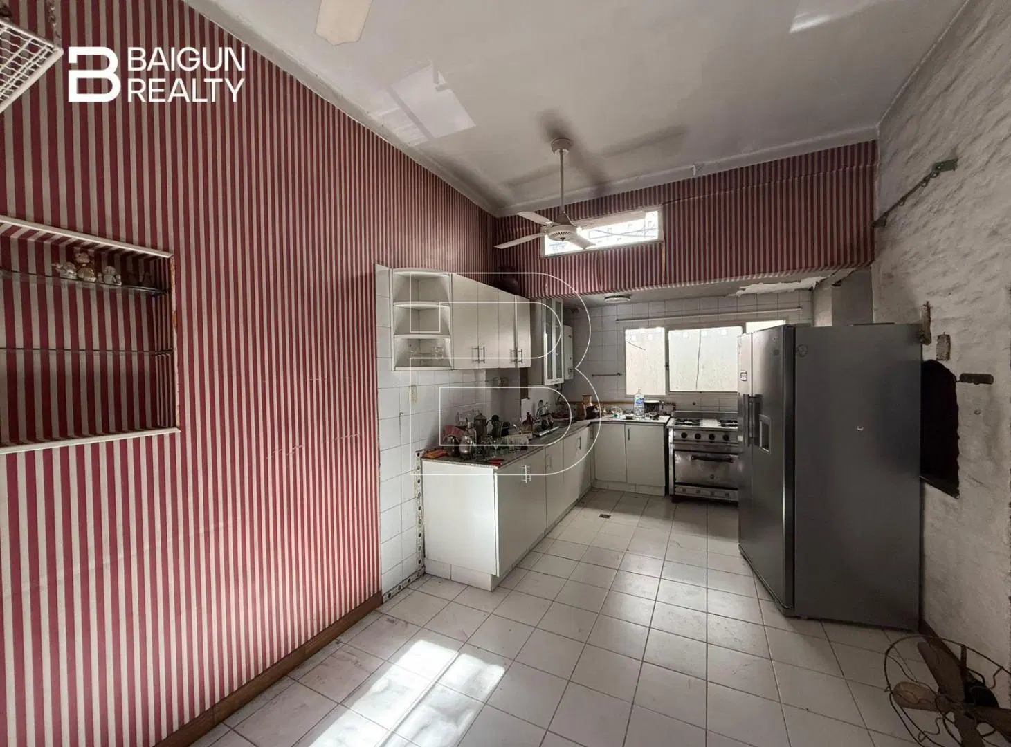 LOCAL EN VENTA, ZONA MONSERRAT 4