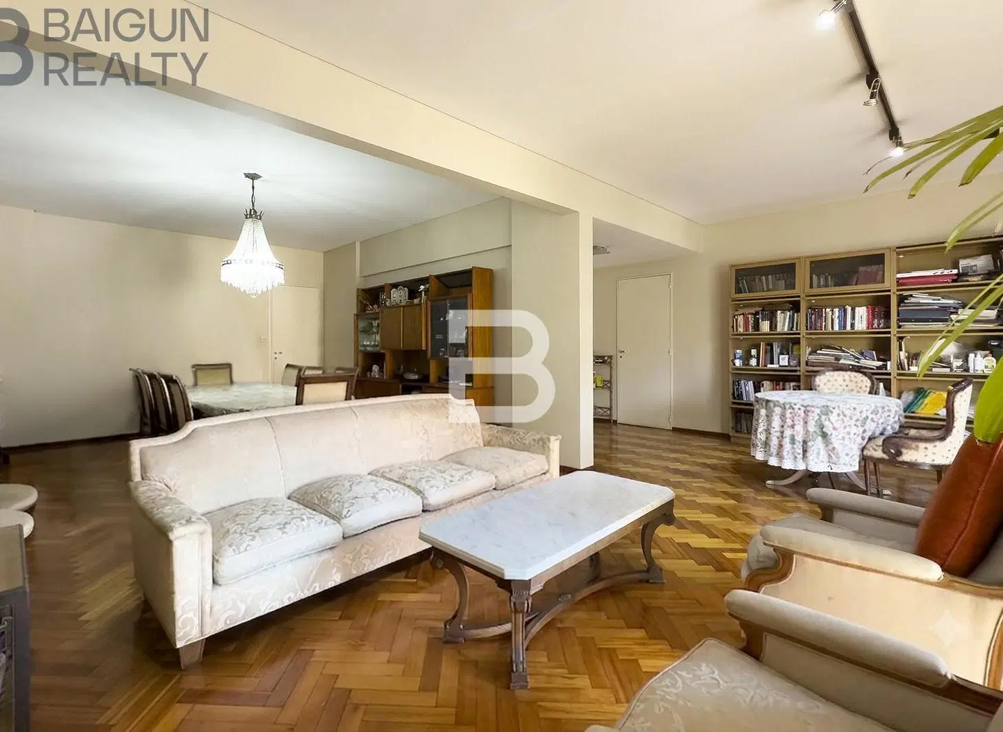Venta 5 ambientes Piso Alto a Refaccionar con Cochera Fija en Belgrano 5