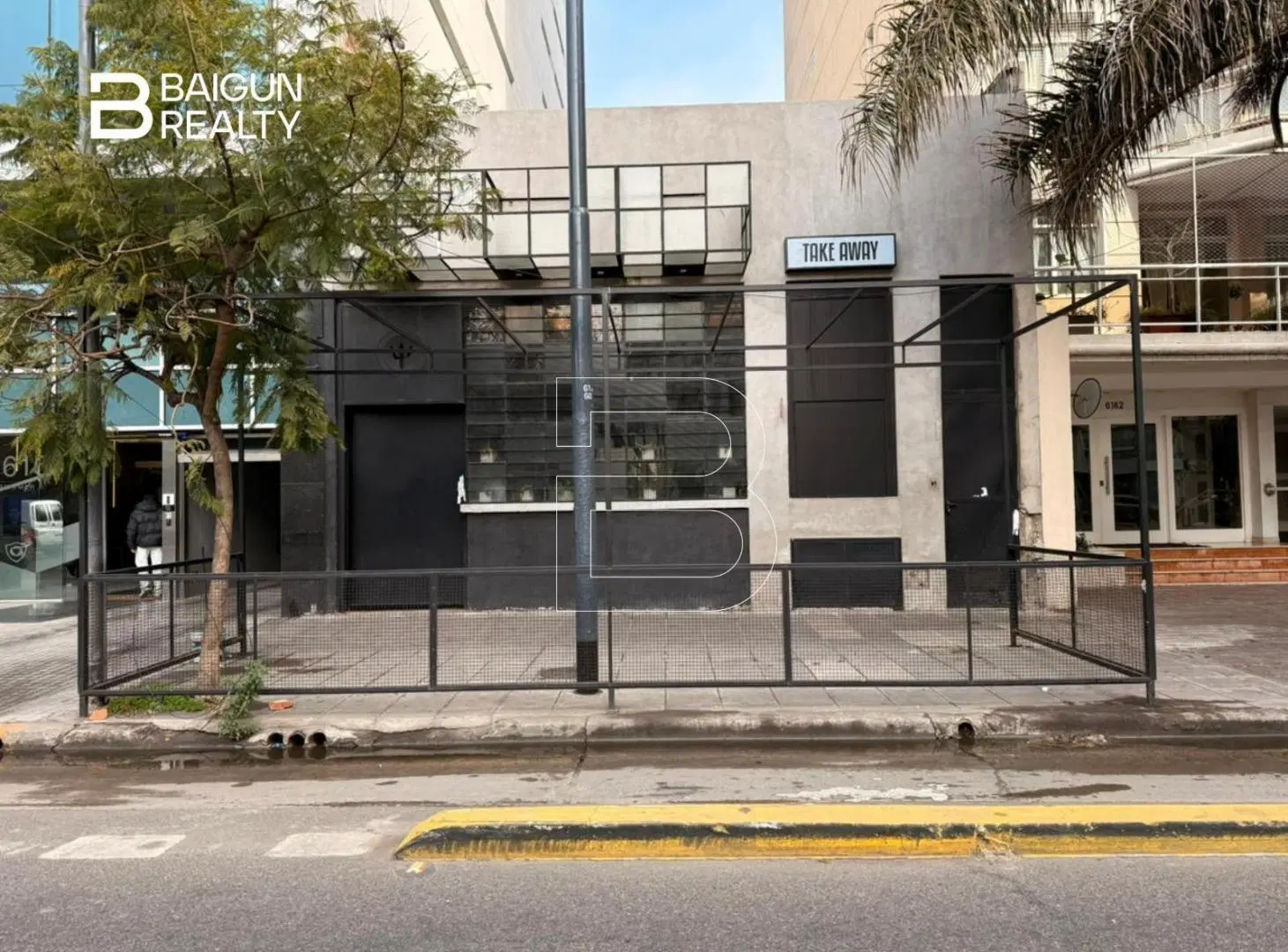 EN ALQUILER, SOBRE AV. DEL LIBERTADOR 2