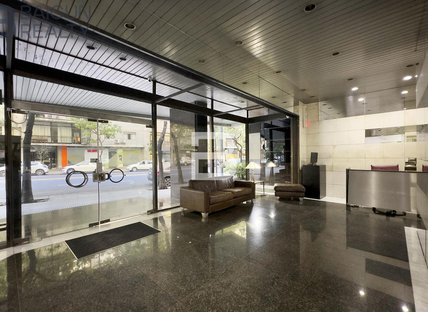 Foto de Departamento de 5 ambientes con dependencia, balcón terraza, cochera y, imagen 2