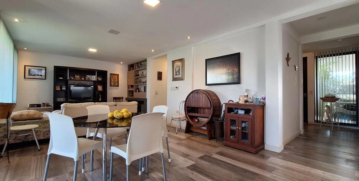 CASA EN VENTA 2 DORMITORIOS CON PISCINA LAS CAÑITAS BARRIO PRIVADO MALAGUEÑO 3