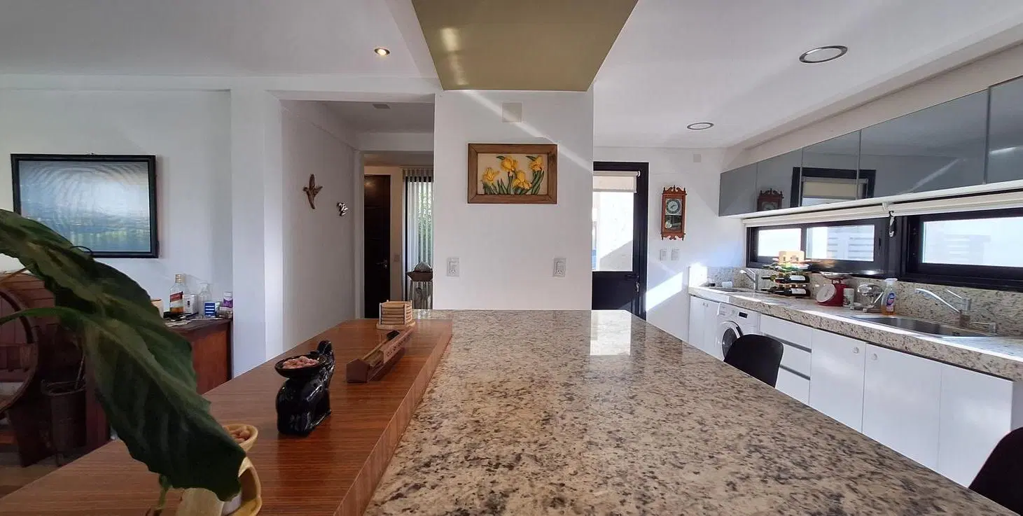 CASA EN VENTA 2 DORMITORIOS CON PISCINA LAS CAÑITAS BARRIO PRIVADO MALAGUEÑO 4
